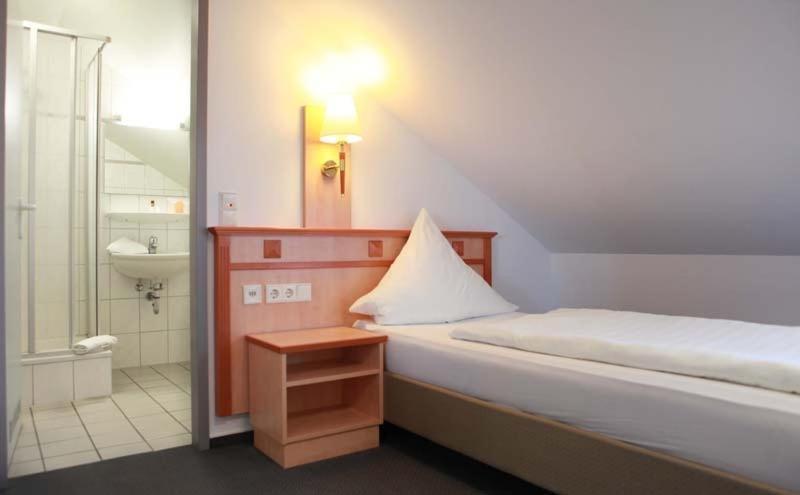 Hotel Wetterau - Self-Check-In Wolfersheim Room photo